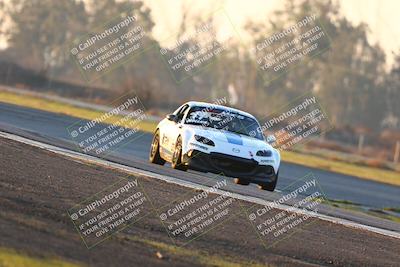 media/Jan-13-2024-CalClub SCCA (Sat) [[179f4822a7]]/Group 7/Sunset (Race)/